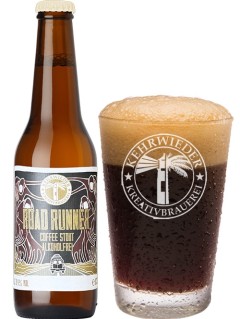 deutsches Bier Kehrwieder Road Runner Coffee Stout Alkoholfrei 0,33 l Bierflasche mit vollem Bierglas