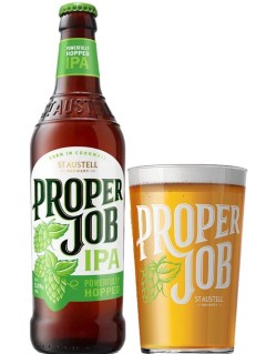 englisches Bier St. Austell Proper Job IPA  in der 0,33 l Bierflasche mit vollem Bierglas